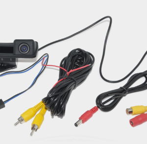 Camera marsarier NAVI-IT AHD 1080p compatibil cu BMW E39 E90 E60 E70 X3 X1 pentru manerul de portbagaj - imagine 1