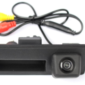 Camera marsarier NAVI-IT AHD 720p AHD compatibil cu Audi/VW/Passat/Tiguan/Golf/Touran/Jetta/Sharan/Touareg Audi Q3/5 pentru manerul de portbagaj - imagine 1
